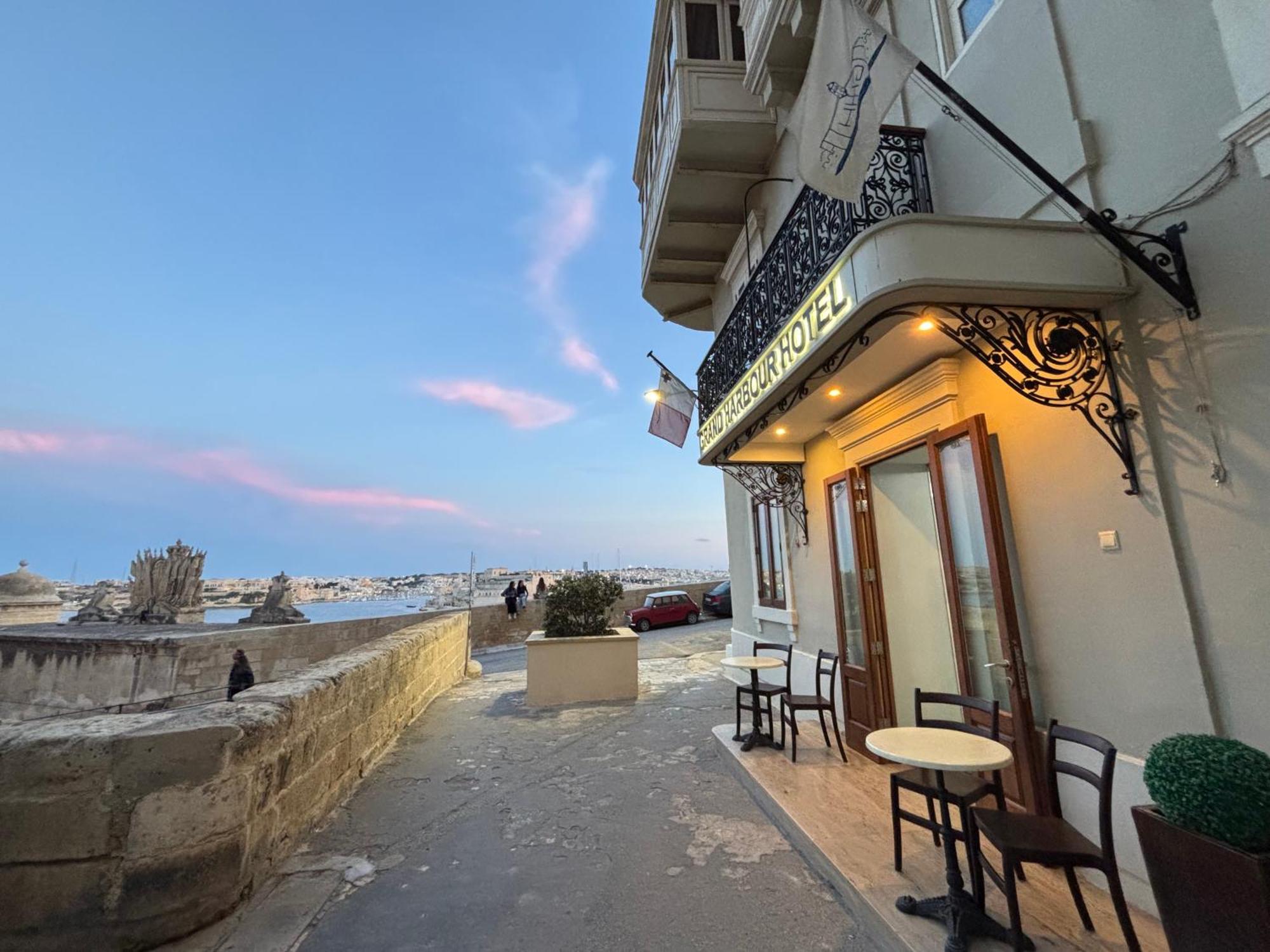Grand Harbour Hotel Valletta Kültér fotó