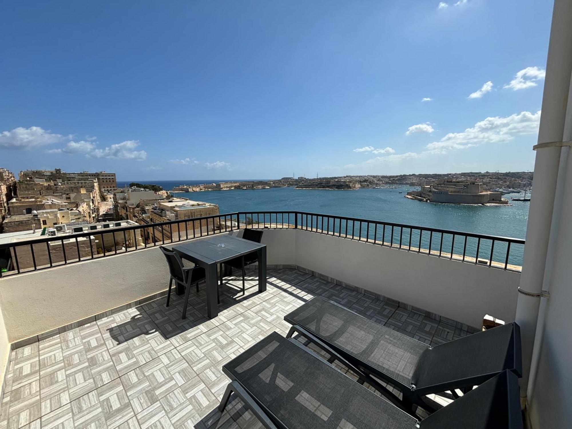 Grand Harbour Hotel Valletta Kültér fotó
